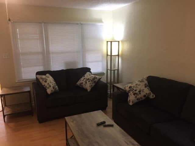 Comfortable 3 Bedroom Close To Base Sleeps 6 ลอว์ตัน ภายนอก รูปภาพ